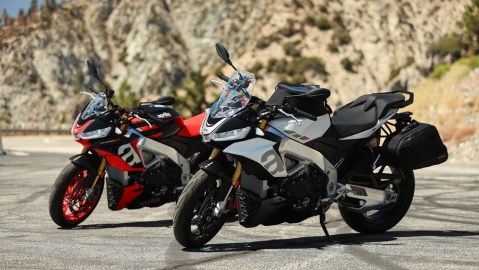 2021年Aprilia Tuono V4和V4工厂摩托车。