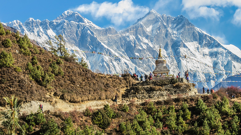 喜马拉雅山滑行旅行